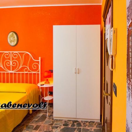 B&B Eraclio Suite Barletta Exterior foto